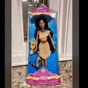 NIB Disney’s Pocahontas with Meeko & Flit